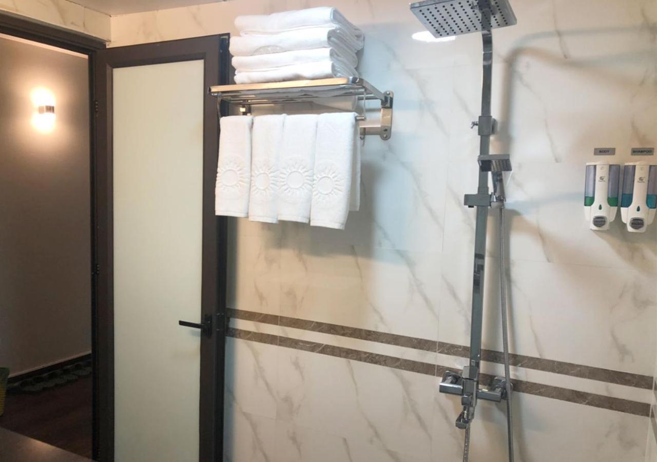 Family Suite Hotel Ханой Экстерьер фото