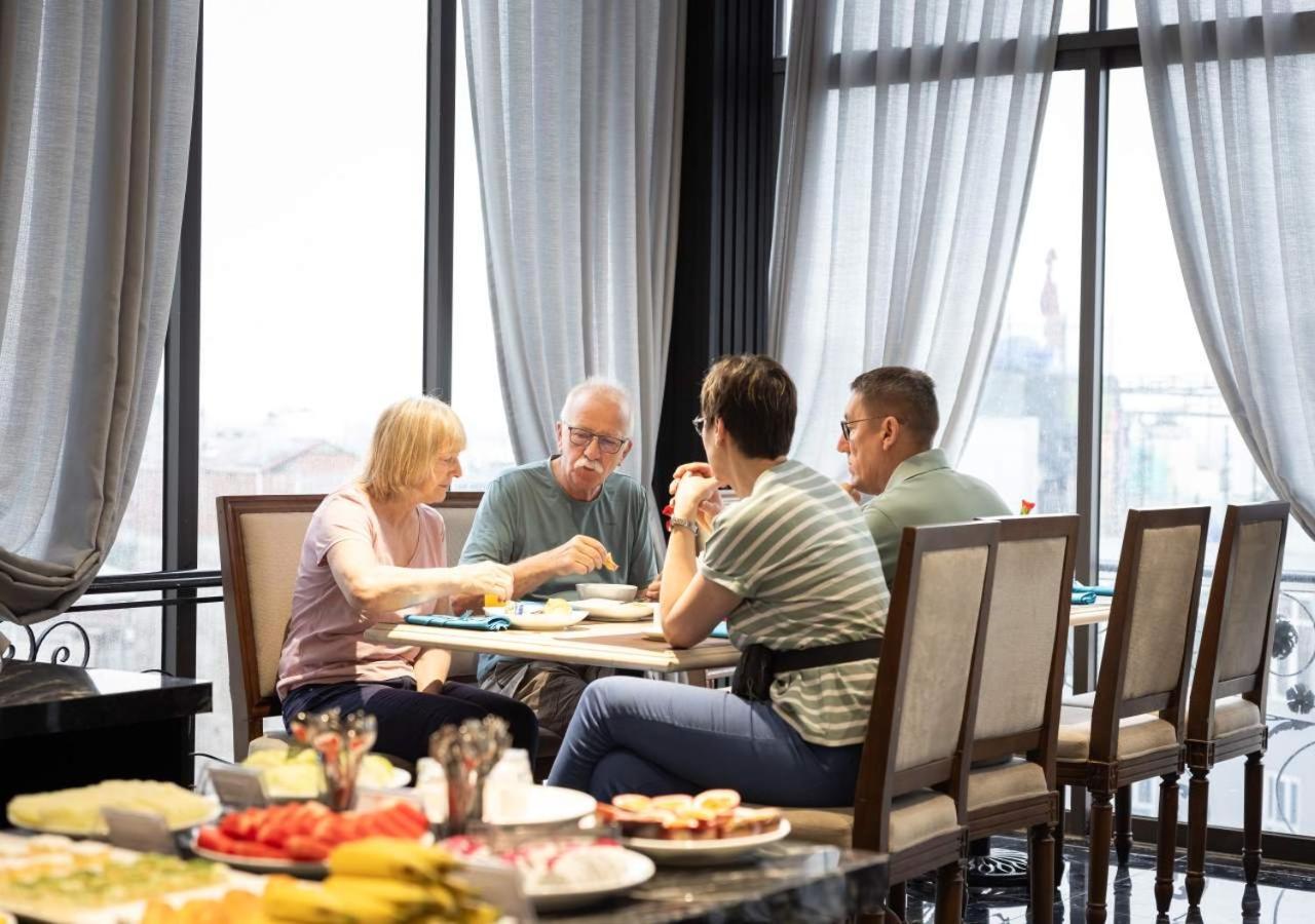 Family Suite Hotel Ханой Экстерьер фото